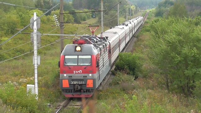 ЭП1М-593 со скорым поездом следует по перегону Серебряные Пруды — Узуново смотреть онлайн