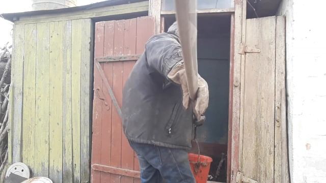 КАК ЛЕГКО ОЧИСТИТЬ УЛИЧНЫЙ ТУАЛЕТ