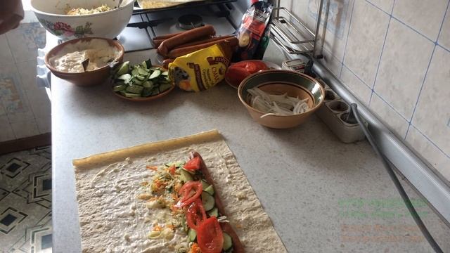 Баварские колбаски в лаваше смотреть онлайн