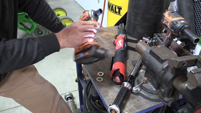 Real Torque #'s | RIDGID 18-Volt Sub-Compact Brushless 3/8" Impact Wrench Review смотреть онлайн