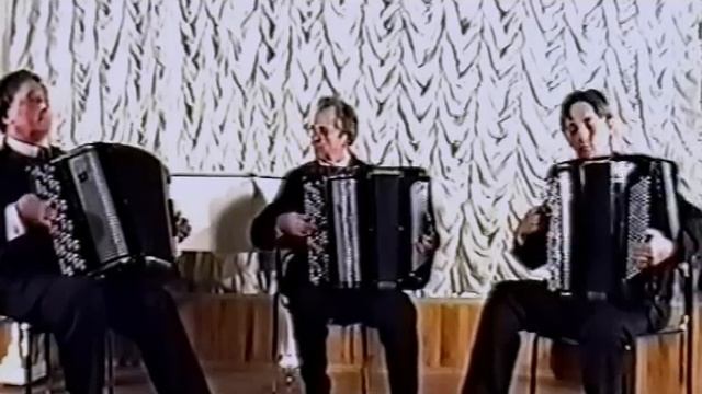 И.Штраус "Персидский марш" Урал.трио баянистов смотреть онлайн