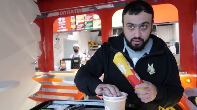 Михаил ГАЛУСТЯН теперь КОРМИТ ЛЮДЕЙ | КОМУ ЛЮЛЕЙ?! от Супер Жорика | Обзор шаурмы смотреть онлайн