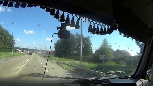 работа на самосвале Volvo vnl прилетел камень в лобовое #7 смотреть онлайн