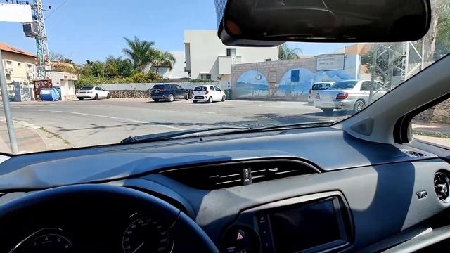 TOYOTA YARIS - Аццкая повозка | У меня бомбит! смотреть онлайн