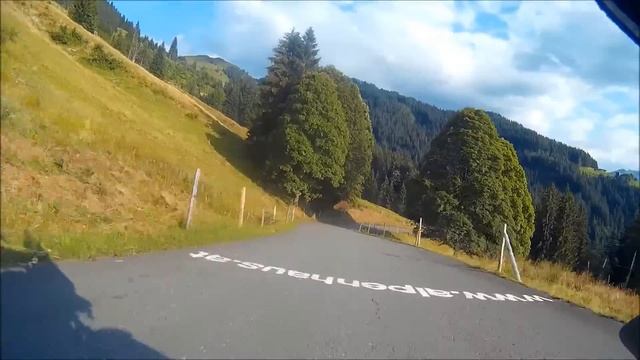 Abfahrt Kitzbühler Horn mit Honda NC 700 X смотреть онлайн