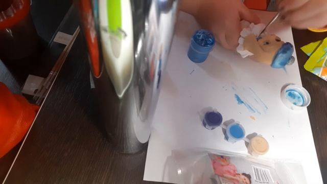 раскрашиваю фигурку из гипса смотреть онлайн