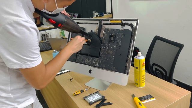 Nâng cấp SSD cho Imac 2015 21.5” để giao cho cửa hàng anh Hiếu tại Đống Đa смотреть онлайн