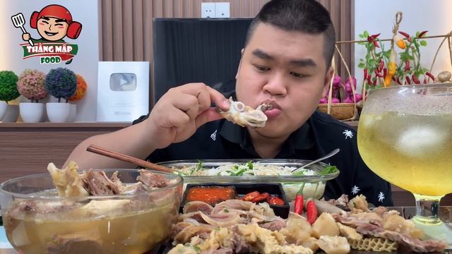 No Ê Hề Với Mâm Phở Bò Ngập Thịt Và Tô Xí Quách Hoành Tráng Lệ | Thằng Mập Food | Tập 426 смотреть онлайн