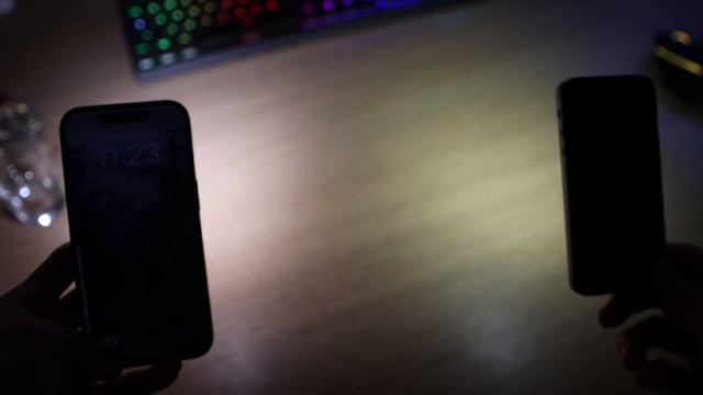 iPhone 14 Pro vs iPhone 5S - 10 Years Apart смотреть онлайн