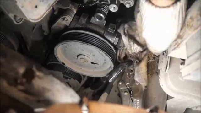 Mercedes - benz ML164 замена насоса ГУР, неисправный натяжитель ремня. смотреть онлайн