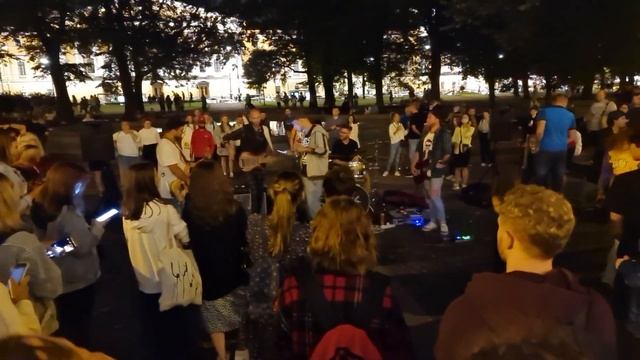 ПРОГУЛКА ПО НОЧНОМУ ПИТЕРУ, РАЗВОД МОСТОВ,УЛИЧНЫЕ МУЗЫКАНТЫ ,КУЧА НАРОДУ НА УЛИЦЕ #Питер в Движении смотреть онлайн