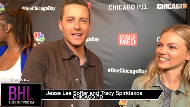 Tracy Spiridakos and Jesse Lee Soffer Binge ALOT! смотреть онлайн