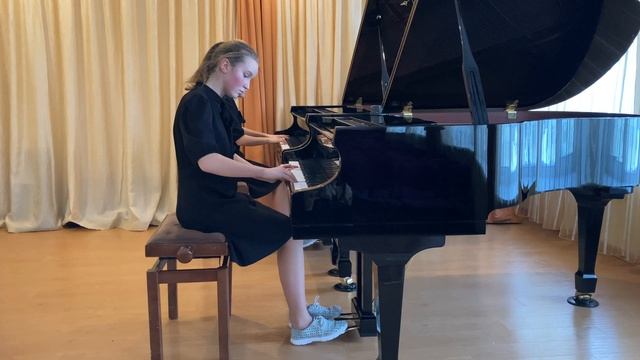 Ансамбль Иващенко Анастасии и Иващенко Марии А. Лядов "Кикимора" смотреть онлайн