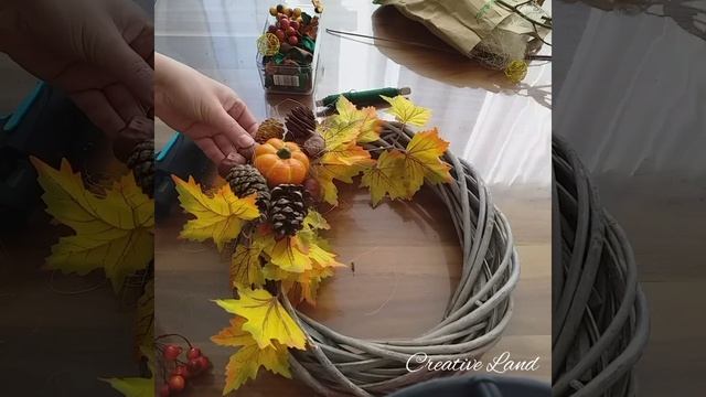 Осенний венок . смотреть онлайн