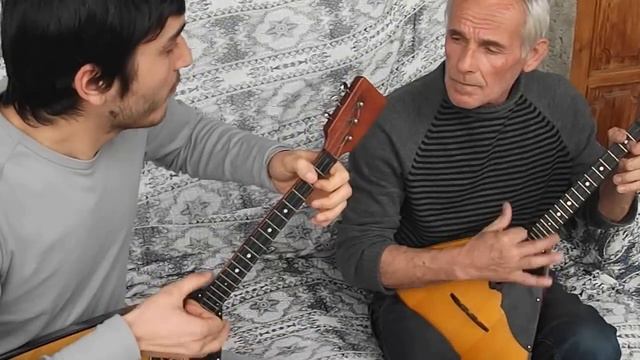 Balalaika Duo in village of Jokolo смотреть онлайн