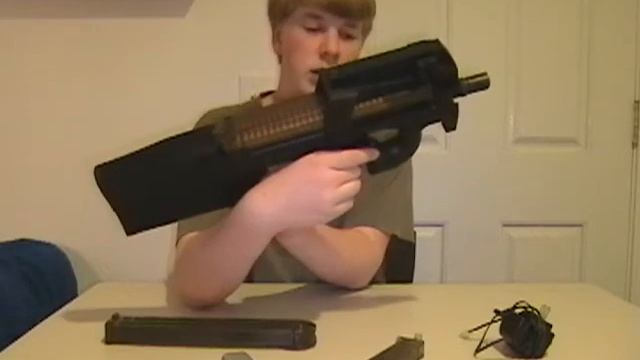 Re-review Of The Echo 1 P90 Airsoft Gun смотреть онлайн