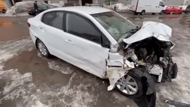 Как продать битое авто Кия Рио. Выкуп битого авто смотреть онлайн
