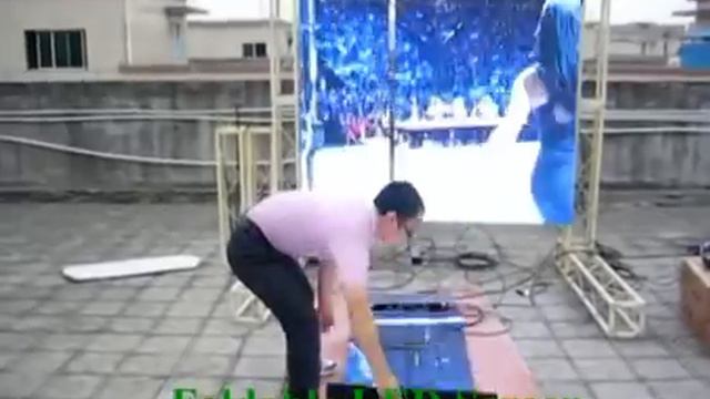 Flexible LED Screen for Outdoor Mobile LED Display For Mobile Truck Midia Facade смотреть онлайн