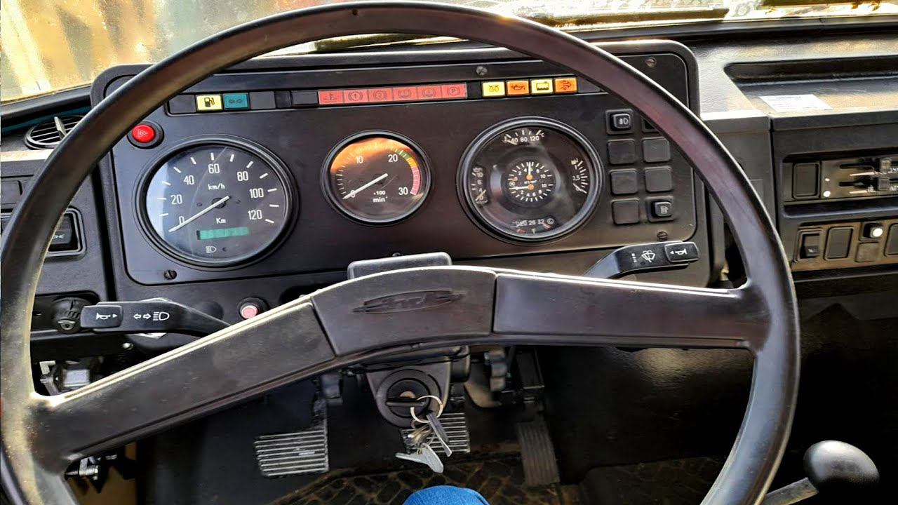 У этого грузовика ЗИЛ в кабине даже Муха не Сидела – Девяти летний новый "Бычок" смотреть онлайн