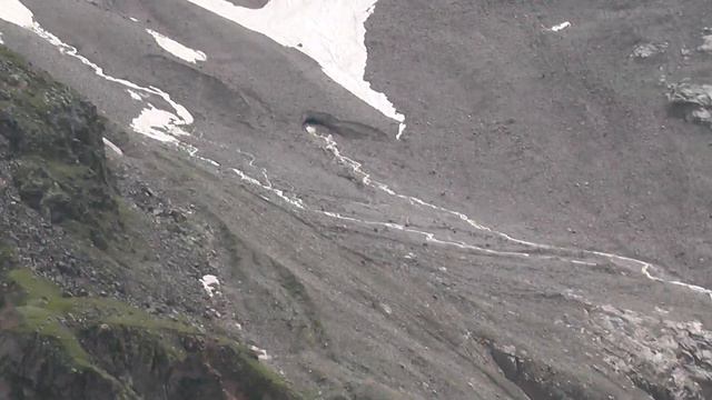 Поездка в Приэльбрусье. Поднялись на Эльбрус на высоту 3850м. Озеро Гижгит. Август 2023. Часть 2. смотреть онлайн