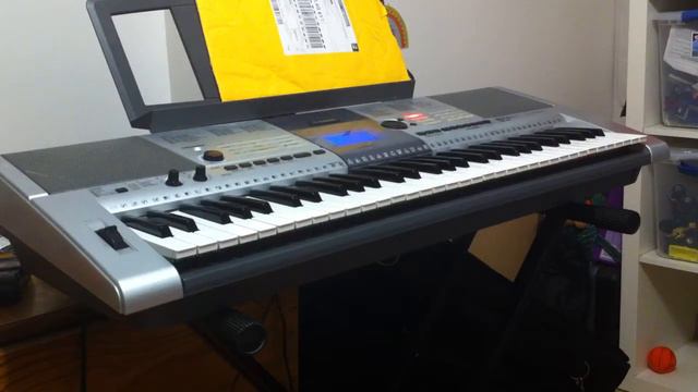 Yamaha PSR E403 Tenor Saxophone Demo смотреть онлайн