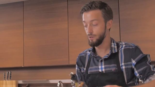 Мраморная говядина. Рецепты с Gaggenau. Кирилл Миняев. Выпуск 10 смотреть онлайн