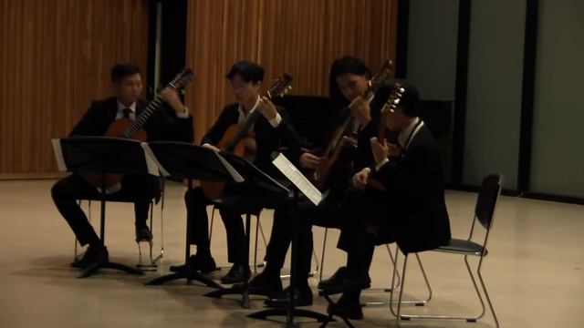 Camille Saint-Saëns: Dance Macabre by Virtuoso Guitar Quartet смотреть онлайн