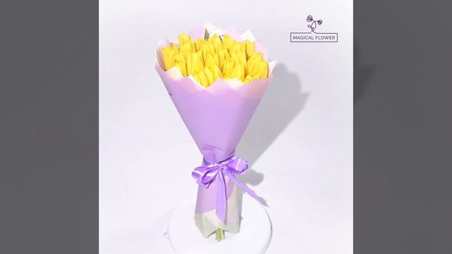 Букет из 25 желтых тюльпанов