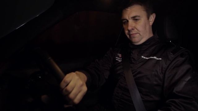 Nissan Juke uses onboard cameras to set world-first 'blind' J-turn record смотреть онлайн