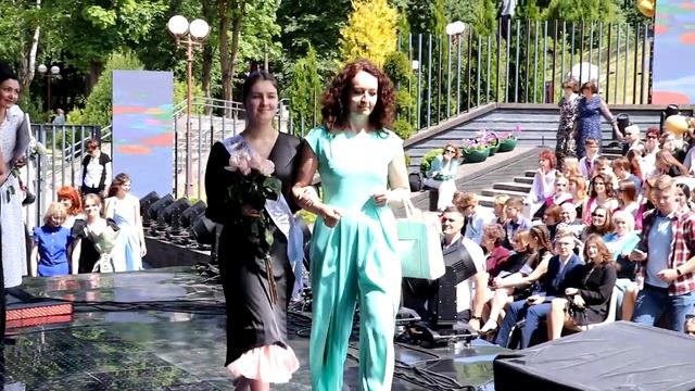 Вручение золотых медалей. Выпускной 2023, "Гимназия №6 г. Молодечно имени С.Т. Демешко" смотреть онлайн