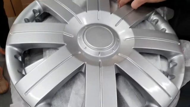 Комплект колпаков на колеса R14 CARFACE 4 шт цвет серебристый DOCFAT61314 смотреть онлайн