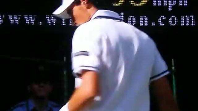Tom Byron of Leigh Rockets 1st to the ball (AT LAST) at wimbledon tennis championship 2011.AVI смотреть онлайн