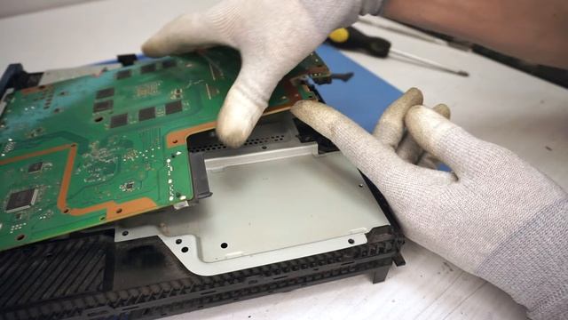 Sony Playstation 4 CUH -1208 нет изображения!