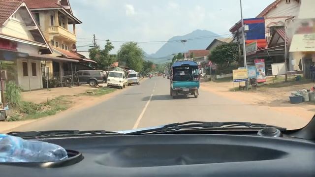 Luang Prabang airport to Town смотреть онлайн