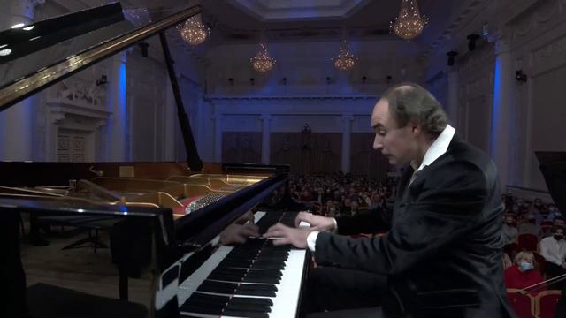 Гершвин. Концерт фа мажор. 3 часть. Олег Вайнштейн (фортепиано), Алексей Доркин (дирижер), УАСО смотреть онлайн