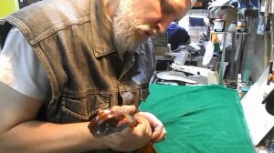 Вскрытие скрипки, отделение шейки грифа