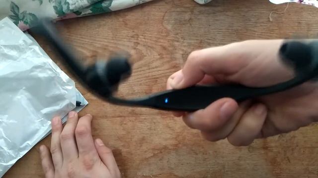 Bluetooth гарнитура за 100 грн. смотреть онлайн