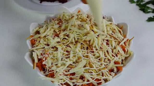 Неожиданно ВКУСНО! Оригинальный САЛАТ со скумбрией/ ДВА Новогодних Рецепта смотреть онлайн