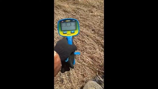 Копаю металлолом недалеко от города смотреть онлайн