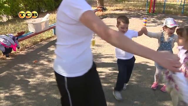 Игры на улице. Мамина школа смотреть онлайн