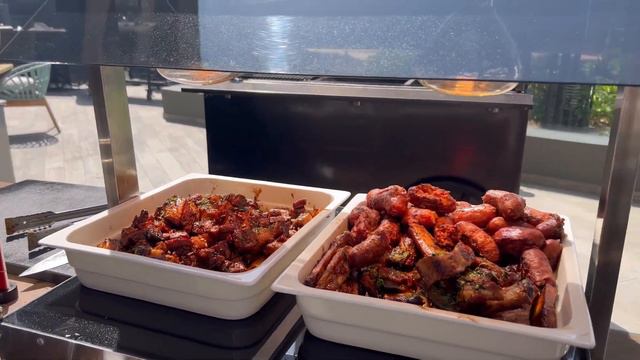 Dubai's Ultimate Brunch Experience: Brasserie 2.0 at Le Royal Meridien смотреть онлайн