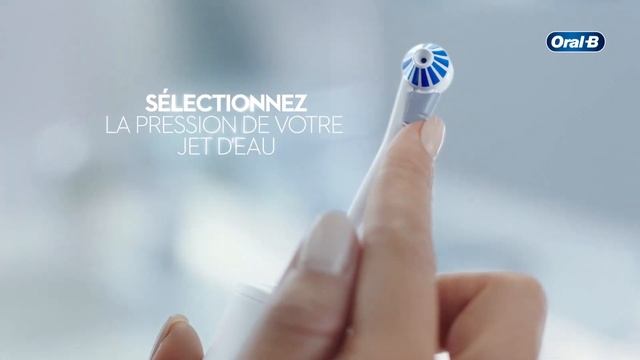 ORAL-B AQUACARE 4 - Brosse à dents électrique - Vidéo produit Vandenborre.be смотреть онлайн