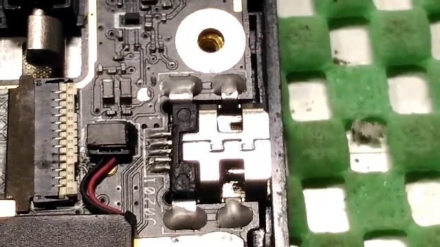 Asus zenfon 5.Ремонт системного разьема после криворуких мастеришек. смотреть онлайн