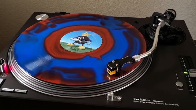 Super Mario 64 (OST) - "It's Me Mario!" & Title Theme - Red & Blue Swirl Vinyl LP смотреть онлайн