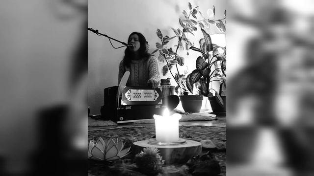 Sat Narayan Wahe Guru Mantra | Healing Arts | Annemarie (Live) смотреть онлайн