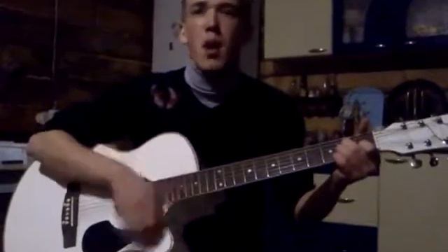 Парень классно поёт и играет на гитаре:) смотреть онлайн