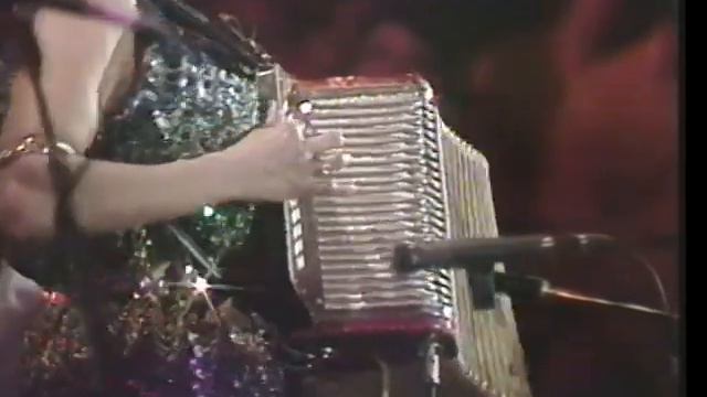 Queen Ida at The Maintenance Shop via Iowa NPTV around 1985 смотреть онлайн