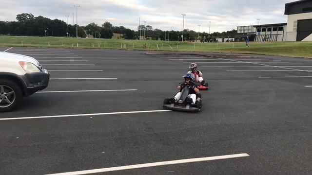 Ninebot GoKart PROs v1 & v2 смотреть онлайн