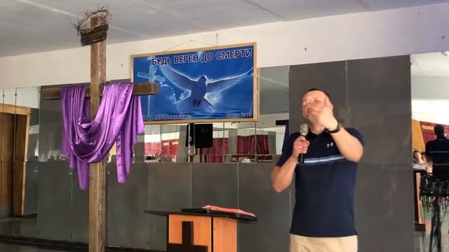 Уставший гусь не летит в небеса, он бегает по земле. /проповедь, Роман Брагин/ 19.05.2019г. смотреть онлайн