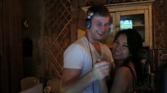 Ladies Night At Mari Vanna Part 2.MOV смотреть онлайн